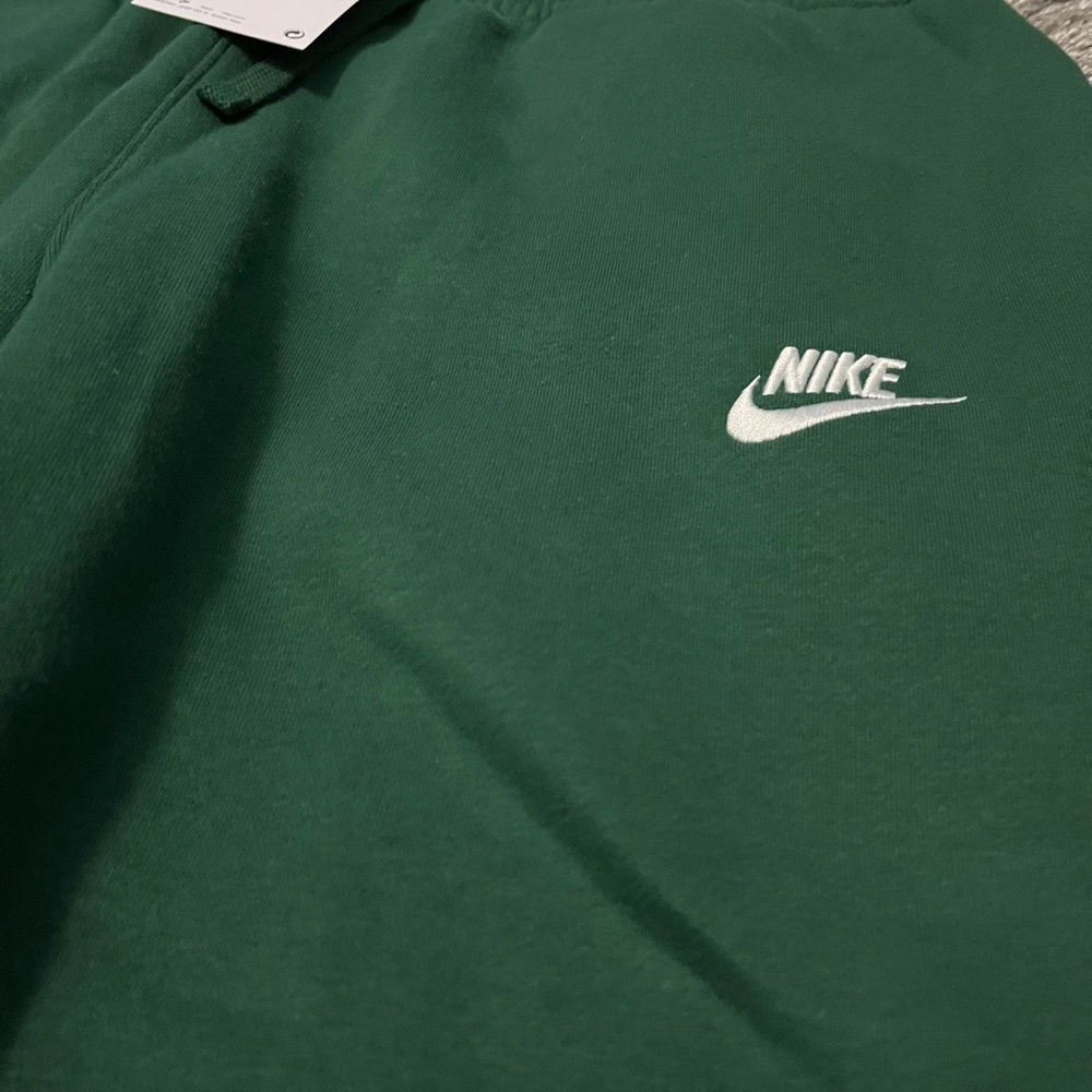 Nike Sportswear Club Fleece Joggers Sweatpants (BV2671-341) Green Men’s 2XL - Picture 3 of 6
